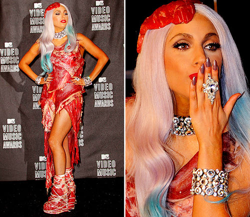 Наряд Lady Gaga на VMA был действительно из настоящего мяса